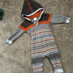 Hanna Andersson Gray and Orange Baby Jumpsuit